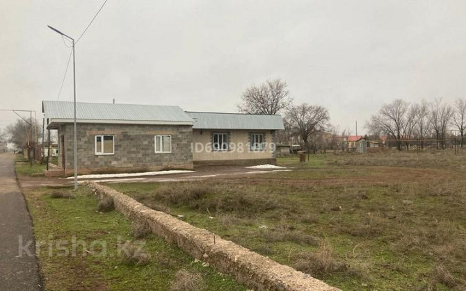 3-комнатный дом, 80 м², 25 сот., Село Енбекши (Абайский с/о), ул. Жастар 2  - photo 1
