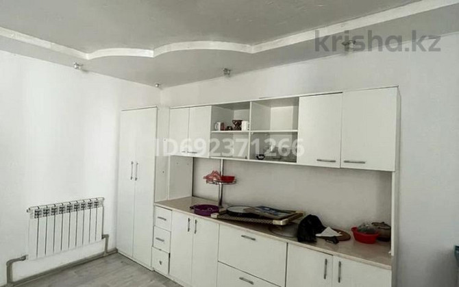 8-комнатный дом, 200 м², 4 сот., Премкулова 10 - Дом ориентировочно находится возле Городской горбол Тараз - изображение 1
