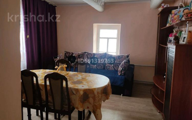 4-комнатный дом, 80 м², 8 сот., Абая - Находится сбоку Евразийского банка угол улицы Карла-Макса Аксу - изображение 1