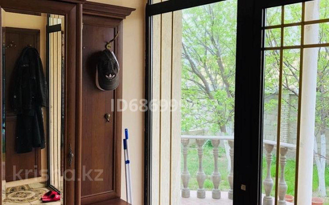 8-комнатный дом, 400 м², 10 сот., Иманалиева Тараз - изображение 1