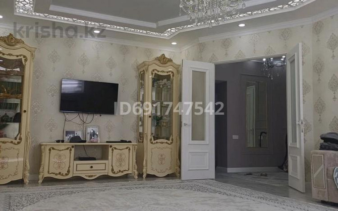 7-комнатный дом, 240 м², 15 сот., Мунаилы Конай Батыра 5 Б - Таунхаус возле Акимата Zhanaozen - photo 1