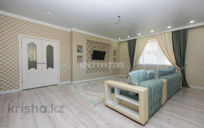 7-комнатный дом, 265 м², 10 сот., Акмолла 77  - изображение 1