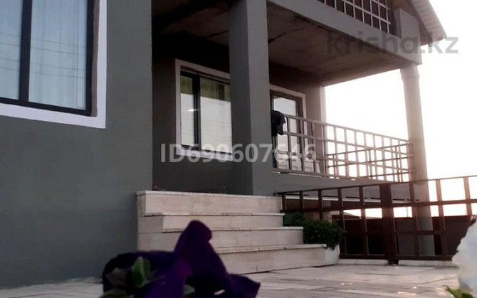 4-комнатный дом, 350 м², 10 сот., 14 28 - 3-4  - изображение 3