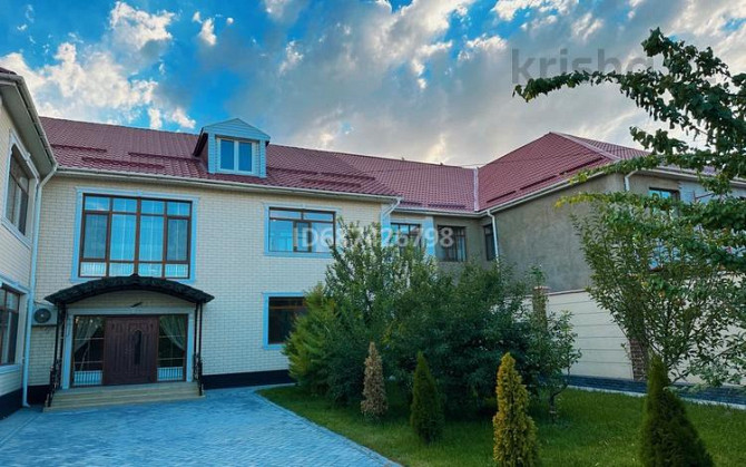 8-комнатный дом, 600 м², 8.5 сот., 2 переулок Бауыржан Момышулы 45 Тараз - изображение 1