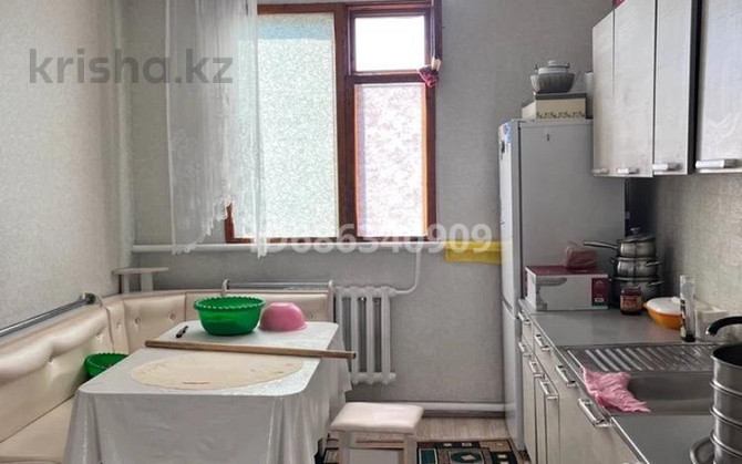 8-комнатный дом, 190 м², 5 сот., Жамбыл жабаева 72а - Акжар Astana - photo 3