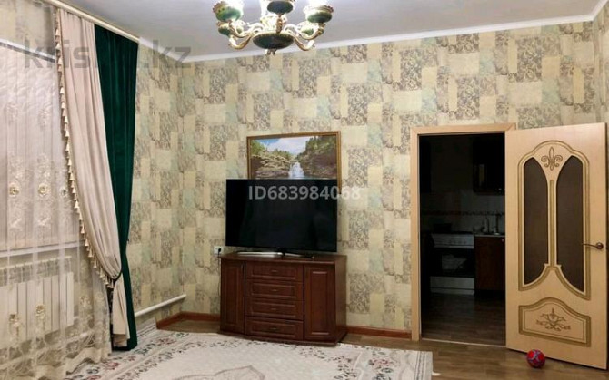 5-комнатный дом, 300 м², 1000 сот., Достық 60 Qulsary - photo 1
