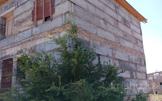 1-комнатный дом, 260 м², 10 сот., мкр Кунгей , Мкр Кунгей Толеубаева 92 Karagandy - photo 1