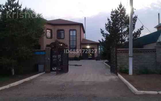 5-комнатный дом, 300 м², 10 сот., Богенбай батыра 5 