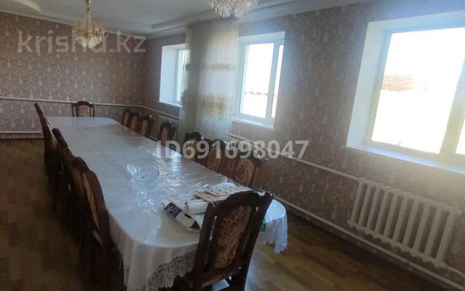7-комнатный дом, 200 м², 10 сот., Массив Нур 113 - Рядом есть школа, садик, магазин, школа искусств.  - изображение 1