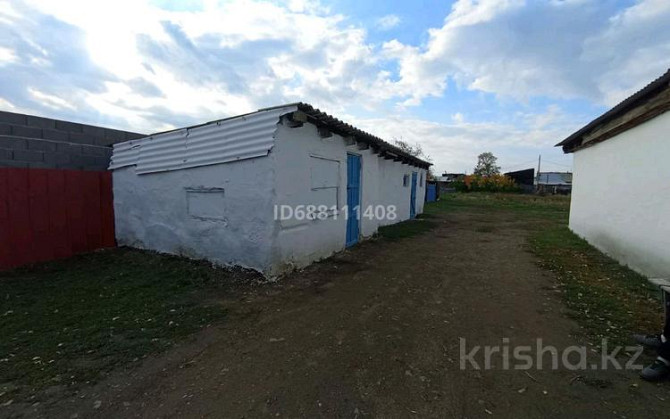 6-комнатный дом, 110 м², 20 сот., Абая 42 Каркаралинск - изображение 7
