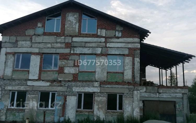 4-комнатный дом, 400 м², 26 сот., Центральная 23 - Ботаническая Shchuchinsk - photo 1