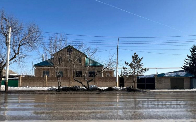 5-комнатный дом, 390.7 м², 11 сот., Г. Каирбекова 148 Kostanay - photo 1