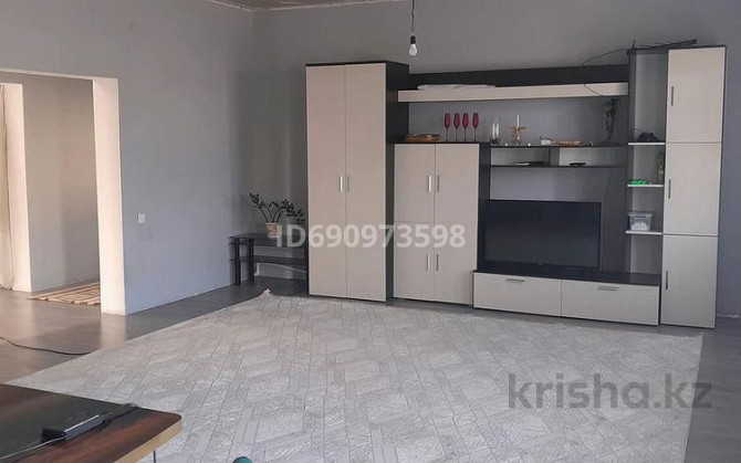 6-комнатный дом, 200 м², 8 сот., мкр Балауса, Улица Сырбая Мауленова, 9, Атырау, Балауса м-н, 2 этаж Атырау - изображение 1