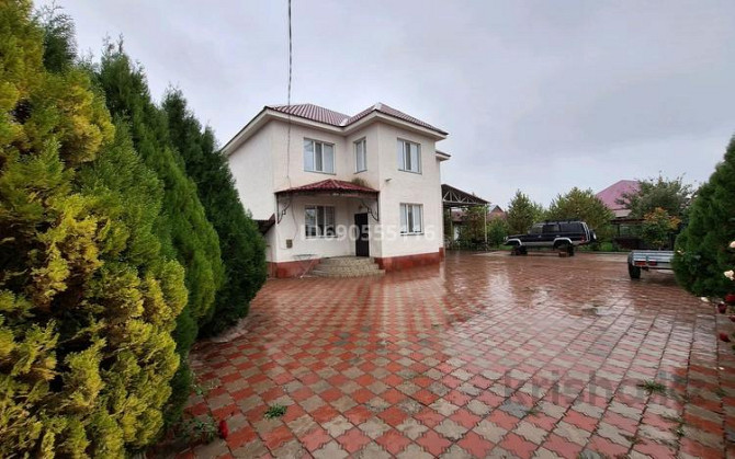 8-комнатный дом, 270 м², 10 сот., Наурыз 20 - Возле селхозхимия  - photo 1