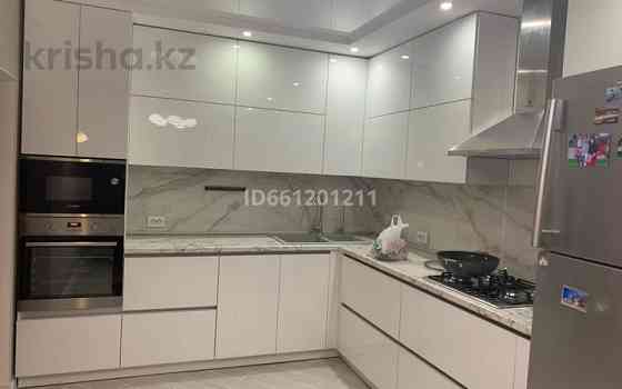 6-комнатный дом, 288 м², 11 сот., Мунайшы 10 Атырау