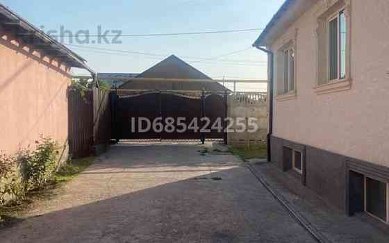 6-комнатный дом, 220 м², 8 сот., мкр Калкаман-2, Калкаман-2 Лапина 3 - Кулыбекова Алматы
