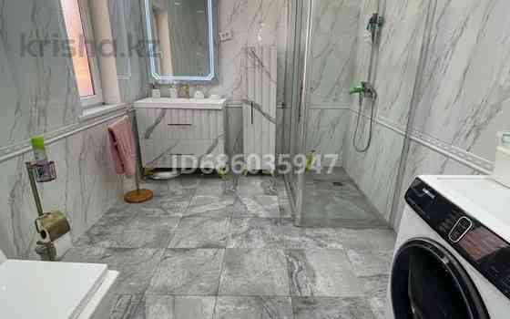 5-комнатный дом, 153 м², 0.6 сот., Мкр. БАМ. ул.Жанакала 29 - Ул.Макатаева угл.Жанакала Шымкент