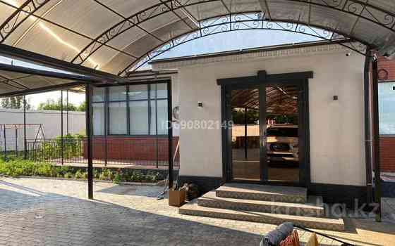 5-комнатный дом, 220 м², 10 сот., мкр Томарлы, Абая кунанбаева Атырау