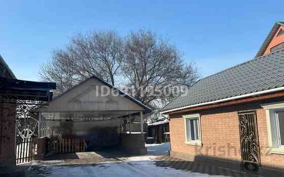6-комнатный дом, 240 м², 10 сот., мкр Айгерим-1, Молдагулова 33 Almaty