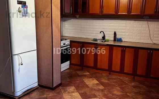 5-комнатный дом, 180 м², 10 сот., мкр Атырау, Алиева-Курмангазы 174 - проспект Исатая Тайманова, сто Атырау