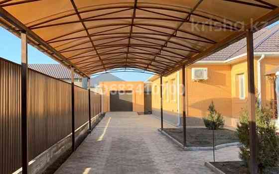 5-комнатный дом, 160 м², 9 сот., мкр Самал 104 Атырау