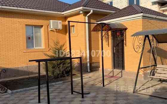 5-комнатный дом, 160 м², 9 сот., мкр Самал 104 Атырау