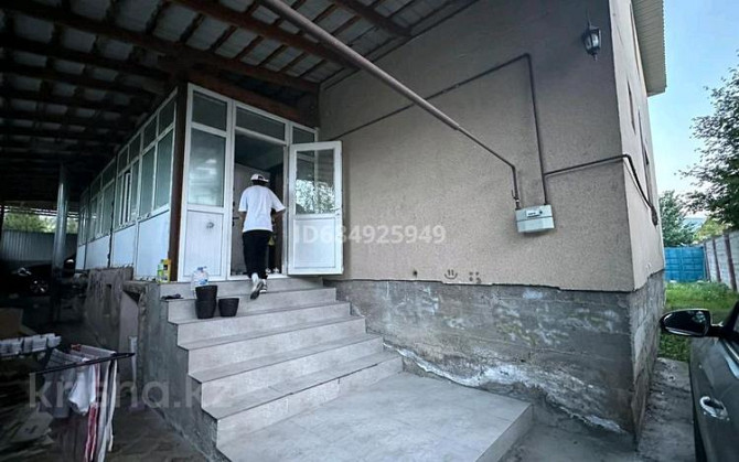 12-комнатный дом, 330 м², 10 сот., Самал 5  - изображение 8