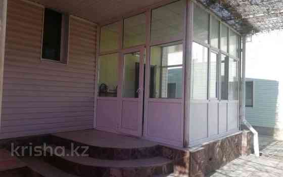 5-комнатный дом, 220 м², 9 сот., Мкр. Толкын 4 Атырау