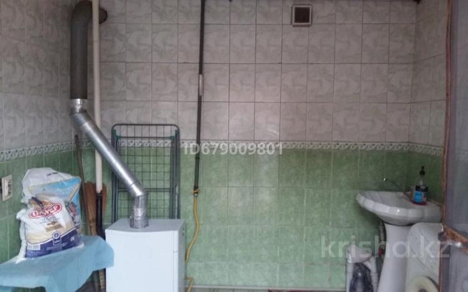 3-комнатный дом, 51 м², 2 сот., мкр Тастак-3 250 Almaty - photo 1