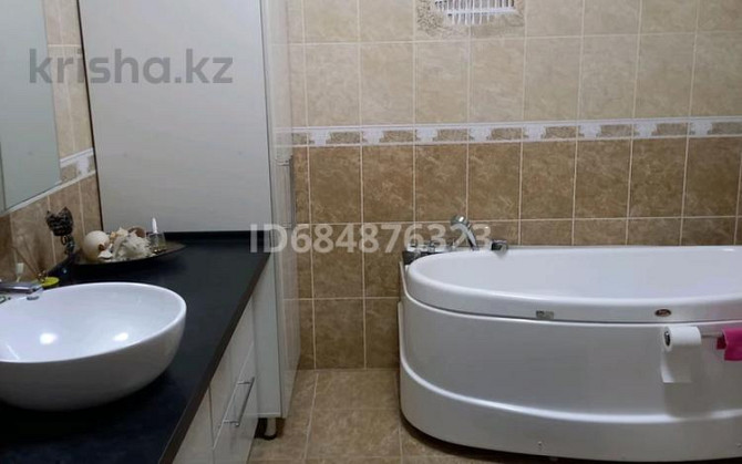 7-комнатный дом, 350 м², 9 сот., Мкр Жайляу, улица Сатпаева  - photo 6
