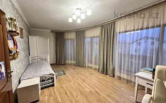 4-комнатный дом, 180 м², 6 сот., Торайгырова - Саина Almaty