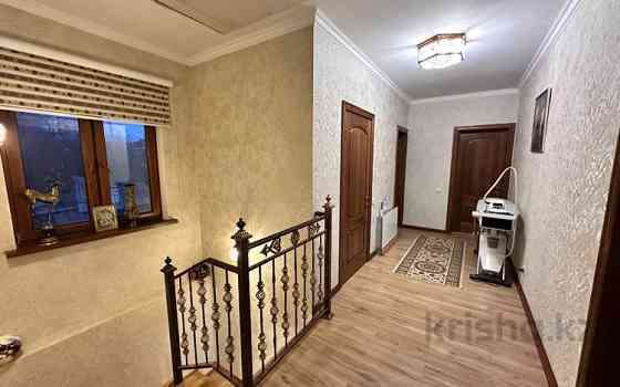 4-комнатный дом, 180 м², 6 сот., Торайгырова - Саина Almaty