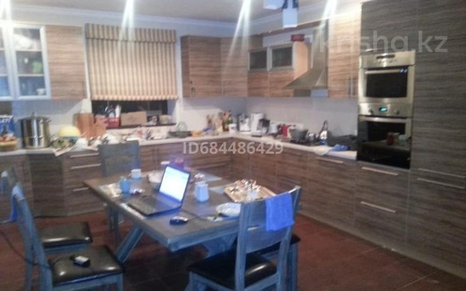 4-комнатный дом, 200 м², 10 сот., мкр Атырау, Атырау 2 Атырау - изображение 4