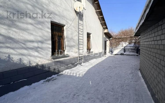 4-комнатный дом, 120 м², 5 сот., Аханова 49 Караганда - изображение 2