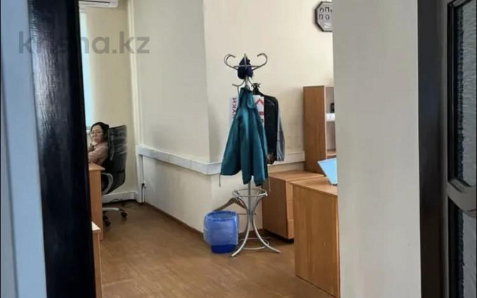 15-комнатный дом, 720 м², 10 сот., мкр Хан Тенгри 55Б Almaty - photo 8