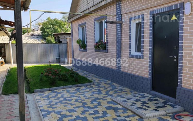 3-комнатный дом, 100 м², 3.25 сот., мкр Акбулак, Бичурина 17/3 Almaty - photo 1