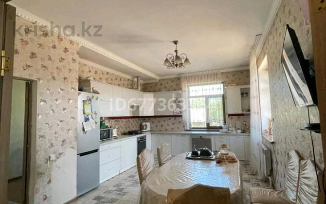 10-комнатный дом, 540 м², 20 сот., Абылайхана 42 - Панкратова  - изображение 2