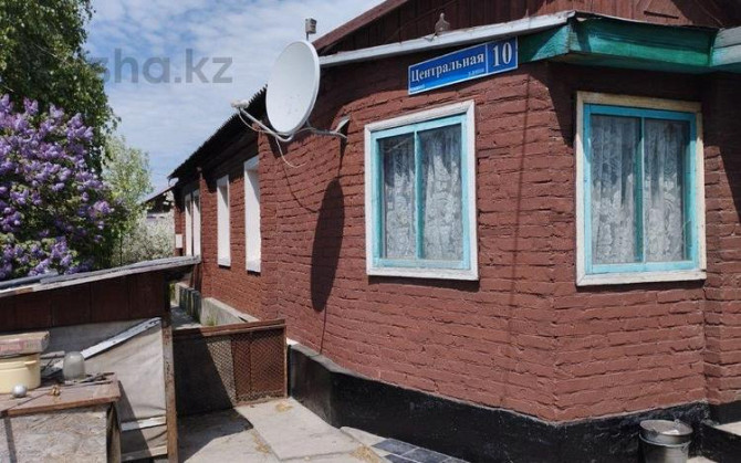 3-комнатный дом, 55.3 м², 0.17 сот., Октябрьский 10  - photo 1