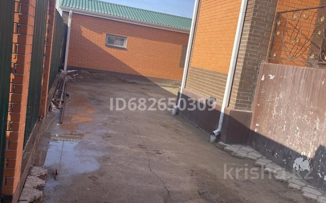 8-комнатный дом, 330 м², 100 сот., мкр Лесхоз, Замзам Есжанова 1 - Оркен Атырау - изображение 3