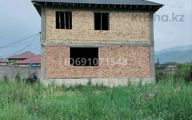 8-комнатный дом, 200 м², 8.3 сот., Керейхан 11 - В доль БАК  - изображение 2