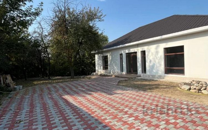 4-комнатный дом, 130 м², 12 сот., Донбасская улица 39 Almaty - изображение 1