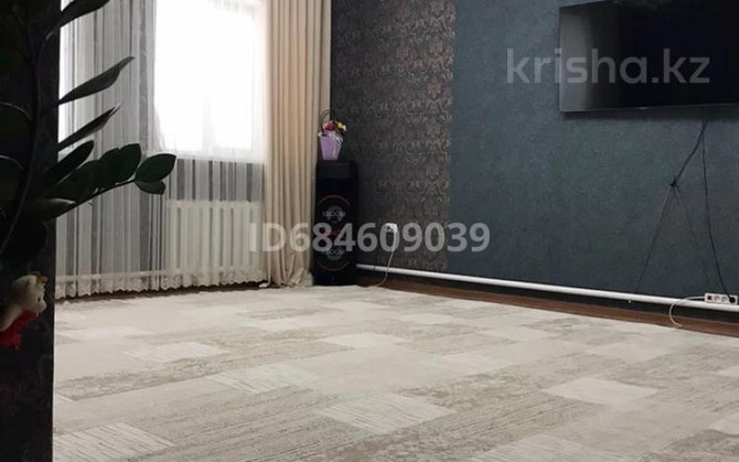 4-комнатный дом, 160 м², 9 сот., Кажыгали гайсина 24 Атырау - изображение 1