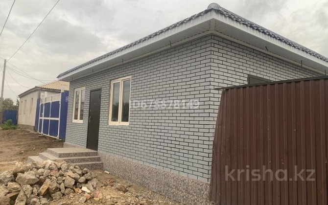 4-комнатный дом, 132 м², 6 сот., Ул.Амандосова Атырау - изображение 1