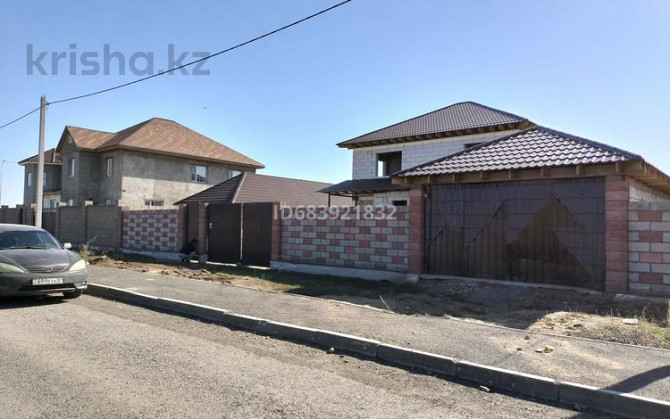 5-комнатный дом, 220 м², 10 сот., Едіге 33  - изображение 1