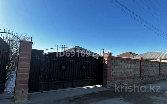 4-комнатный дом, 130 м², 6 сот., Парасат 75 - Айнара магазин  - изображение 1