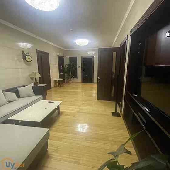 4-комнатная квартира в аренду, 200 м2, Ташкент, Мирабадский район, махалля Мингурик, улица Тараса Ше Ташкент