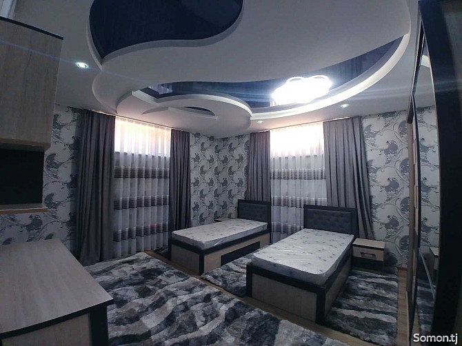 2-комн. квартира, цокольный этаж, 66 м², 31мкр  - изображение 2