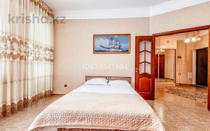 1-комнатная квартира, 40 м², 2/8 этаж посуточно, Д. Кунаева 35 — Мангилик ел Astana - photo 4