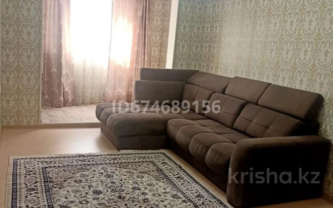 3-комнатная квартира, 75 м², 2/5 этаж посуточно, мкр Север , 16 Мкр 40 дом 1 Shymkent - photo 3