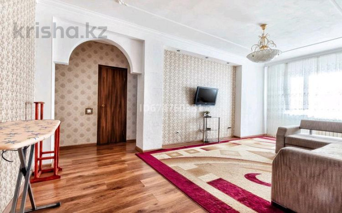 2-комнатная квартира, 60 м², 11/12 этаж посуточно, Сауран 3/1 — Сагынак Astana - photo 1
